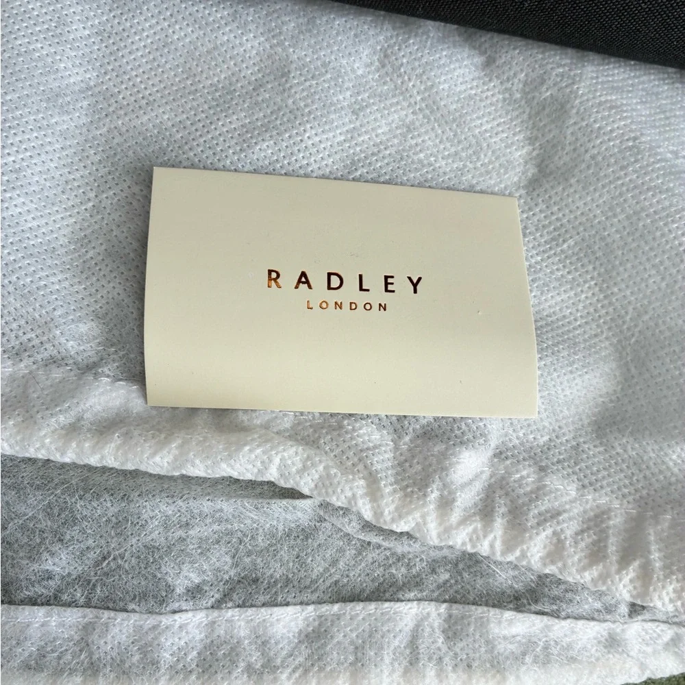 Radley London Addison Gardens Responsible large zip around pouch. NWOT